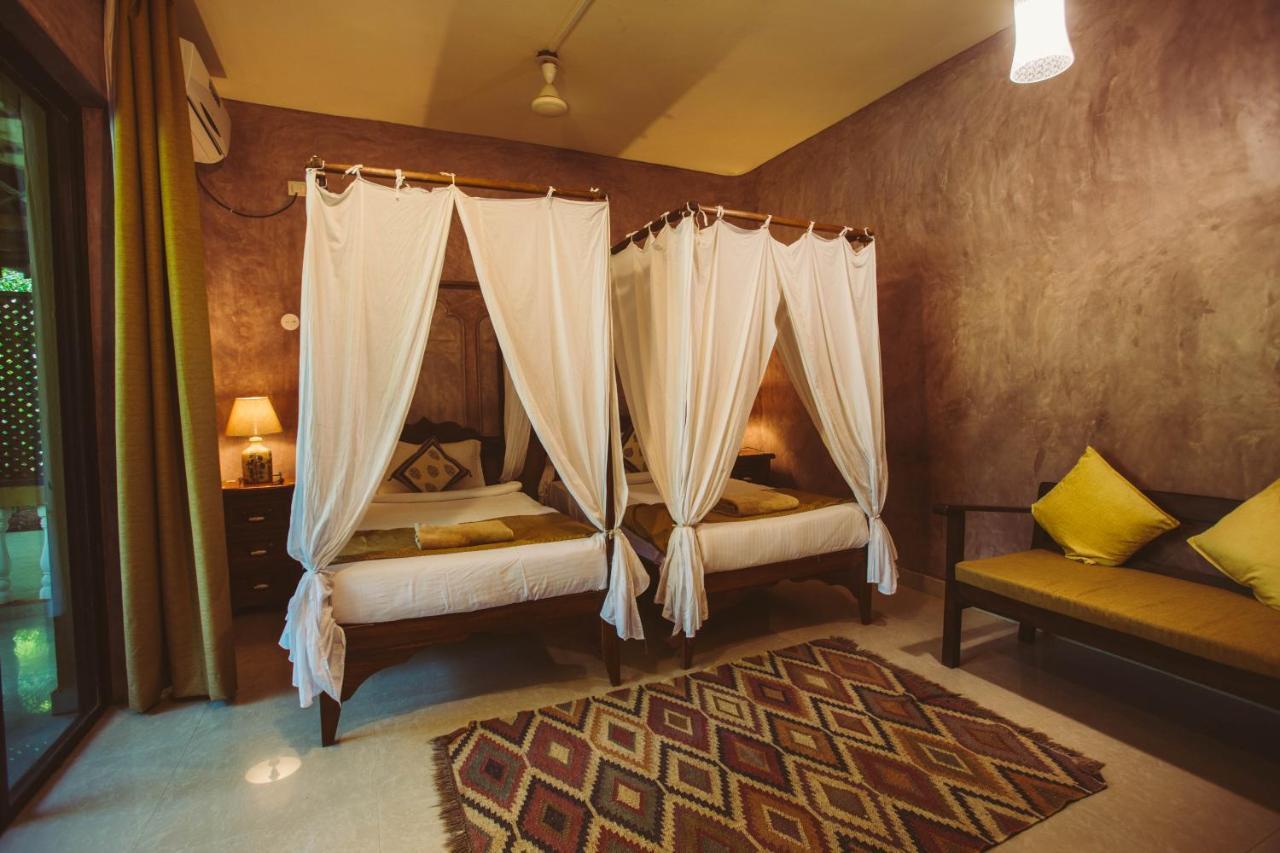 Devarya Wellness Beach Resort Morjim Ngoại thất bức ảnh