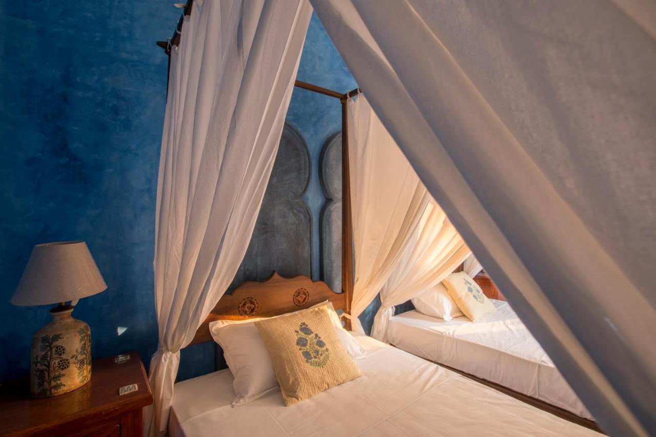 Devarya Wellness Beach Resort Morjim Ngoại thất bức ảnh