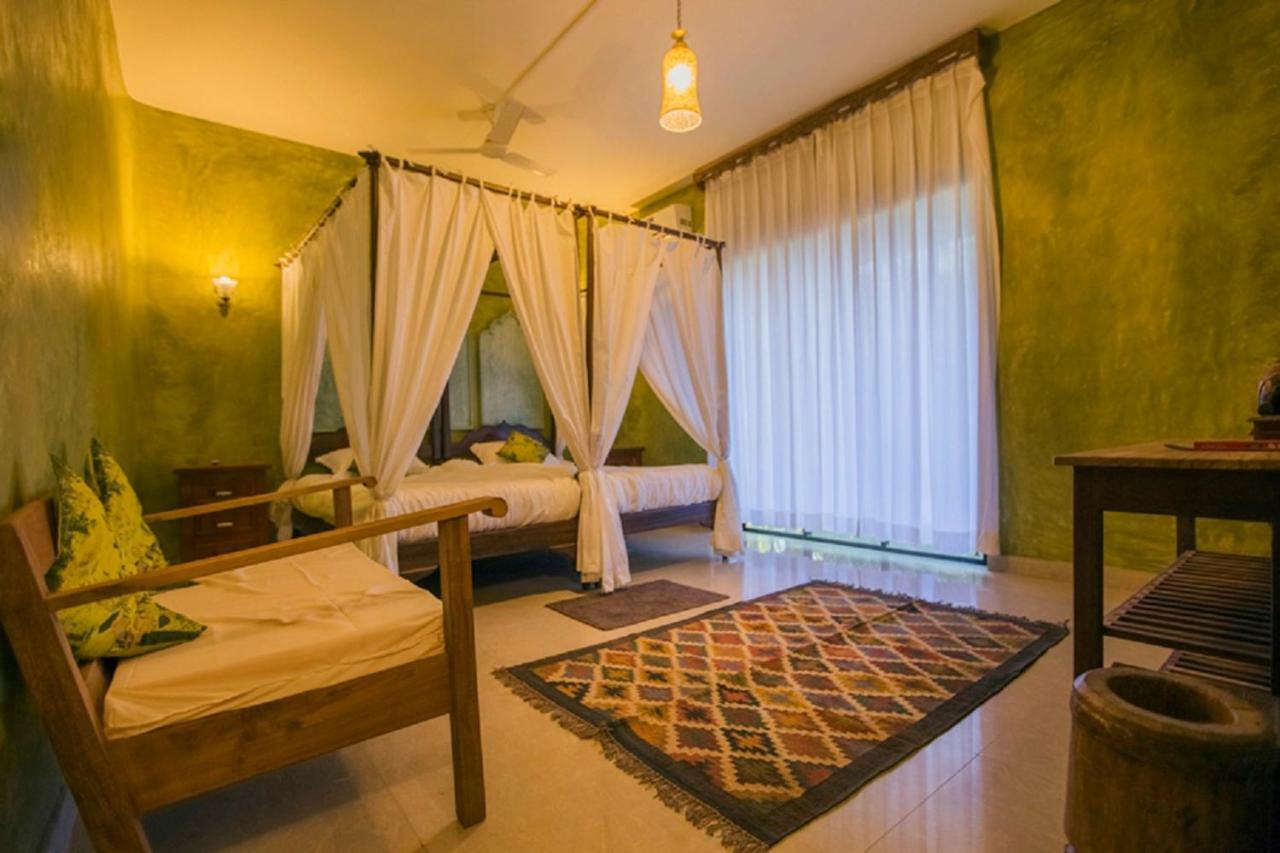 Devarya Wellness Beach Resort Morjim Ngoại thất bức ảnh